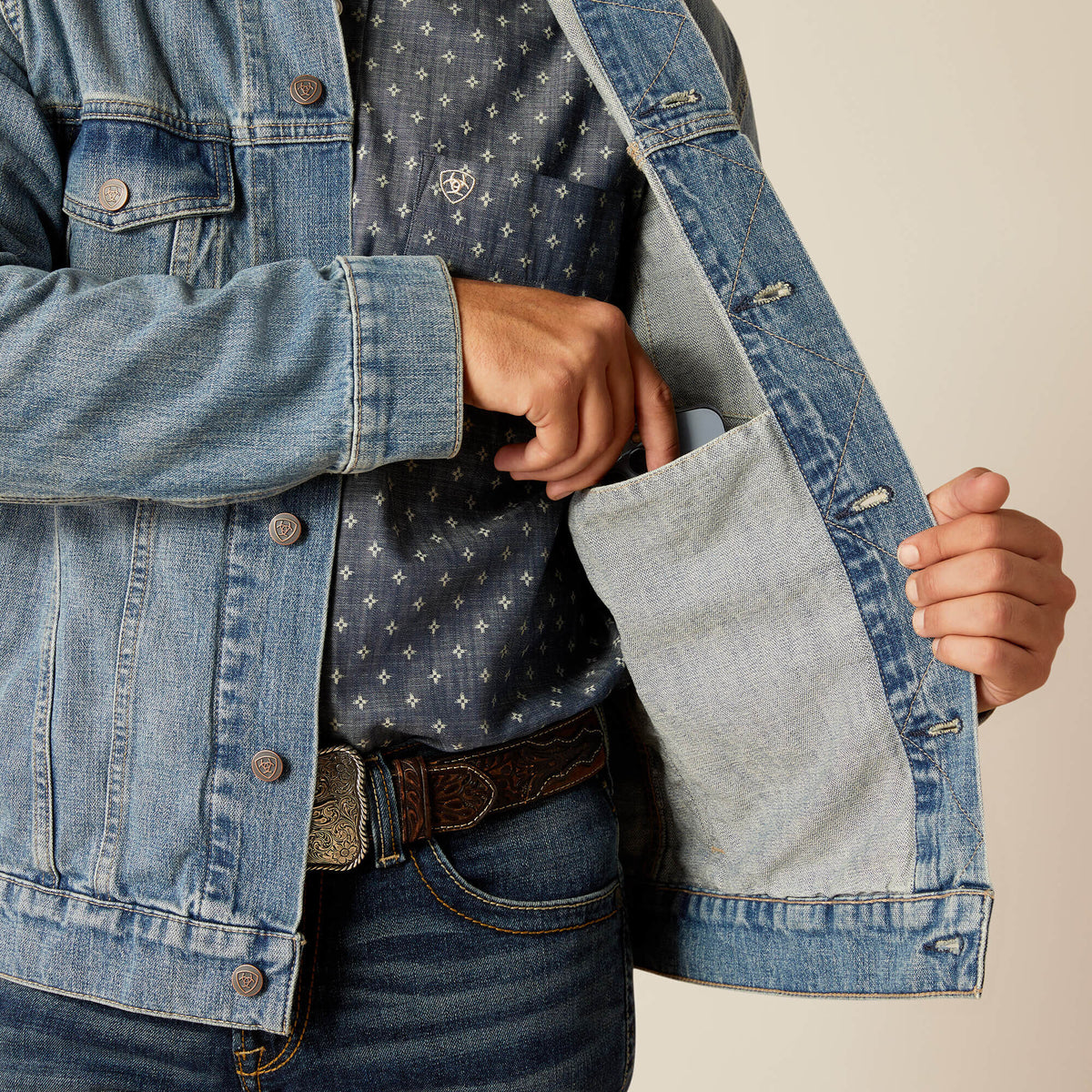 Denim Trucker Jacket Men | Ariat outlet