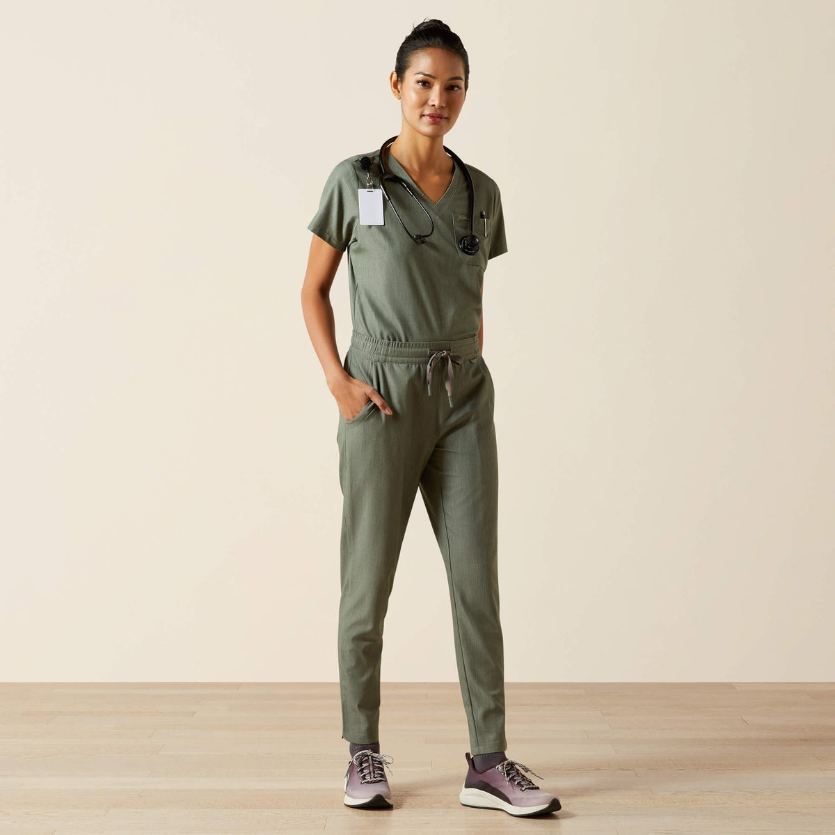 Beth Basic Scrub Top Women | Ariat outlet