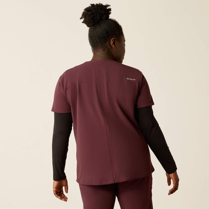 Clara 6 Pocket Scrub Top Women | Ariat outlet
