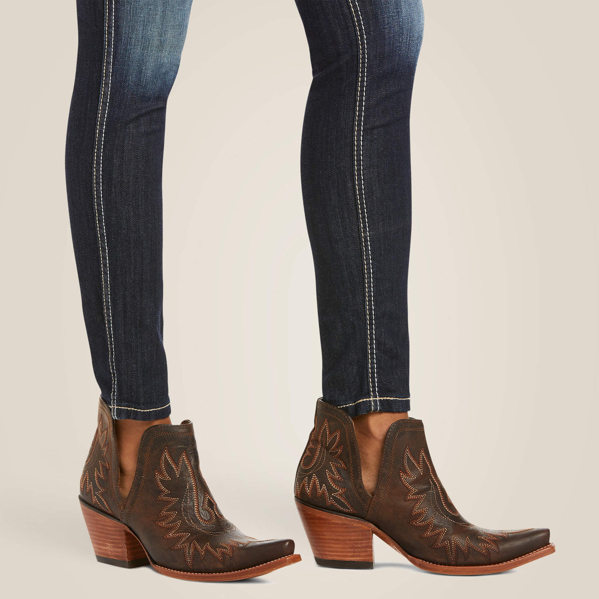 R.E.A.L. Mid Rise Stretch Outseam Ella Skinny Jean Trends | Ariat outlet